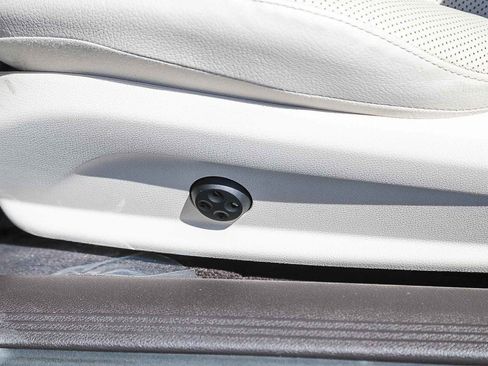 Used 2019 Mercedes-Benz E 450 Coupe image 19