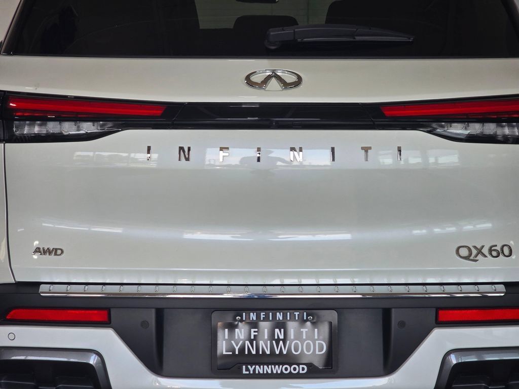 Certified 2024 INFINITI QX60 Sensory w/ Cargo Package AWD/4WD image 24