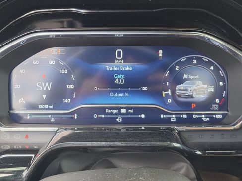 Used 2024 Chevrolet Silverado 1500 RST image 25