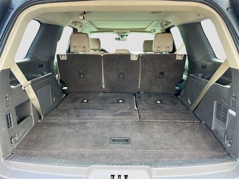Used 2020 Ford Expedition Limited w/ Equipment Group 302A image 28