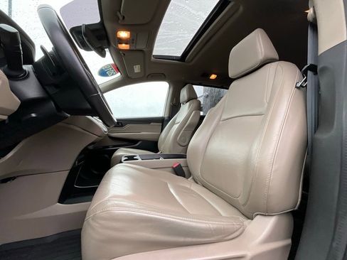 Used 2019 Honda Odyssey EX-L image 11