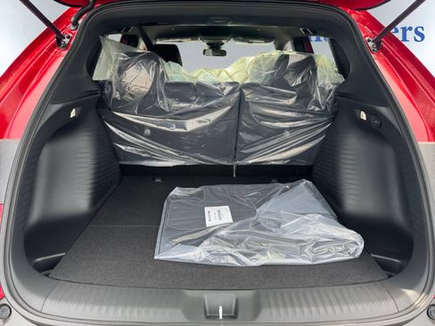 New 2025 Honda HR-V Sport image 3