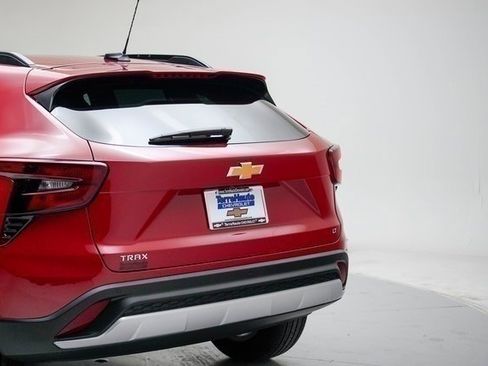 New 2026 Chevrolet Trax LT w/ Driver Confidence Package image 5