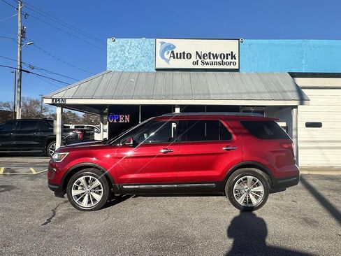 Used 2018 Ford Explorer Limited w/ Class II Trailer Tow Package image 7