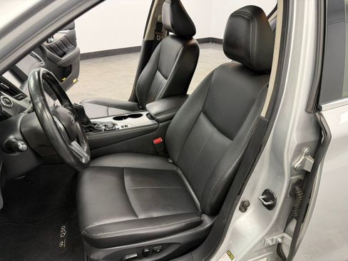 Used 2019 INFINITI Q50 Luxe w/ Essential Package (3.0T Luxe) AWD/4WD image 37