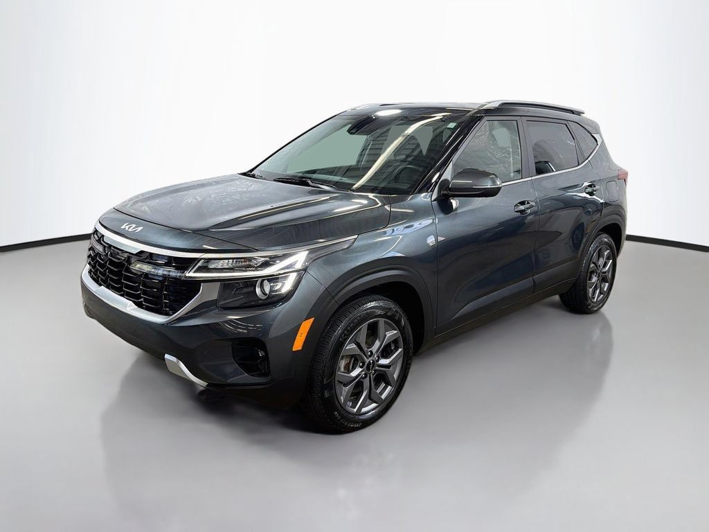 Used 2024 Kia Seltos S AWD/4WD image 5