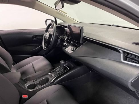 Used 2024 Toyota Corolla LE FWD image 11