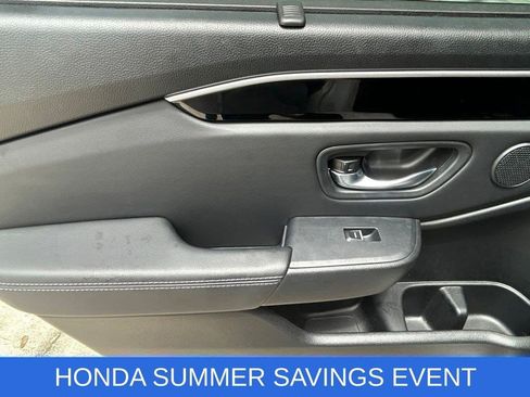 Used 2025 Honda Pilot EX-L image 13