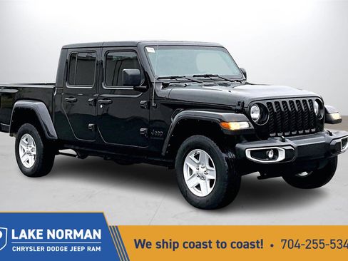 Certified 2022 Jeep Gladiator Sport image 1