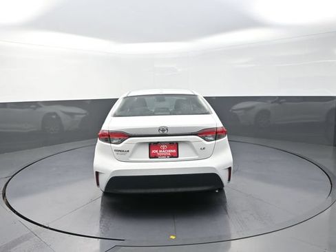 Used 2024 Toyota Corolla LE FWD image 59