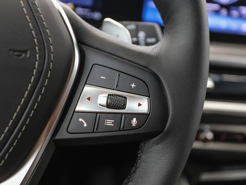 Used 2026 BMW X5 xDrive50e w/ Executive Package image 14