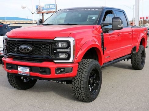 New 2026 Ford F250 Lariat w/ Black Appearance Package AWD/4WD image 2