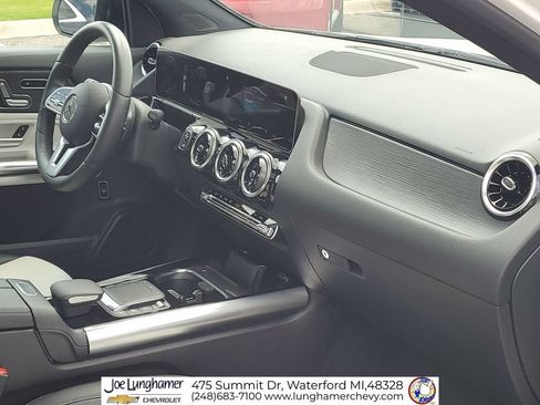 Used 2021 Mercedes-Benz GLA 250 4MATIC image 28