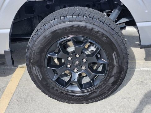 Used 2025 Ford F150 STX w/ Equipment Group 201A FX4 AWD/4WD image 8