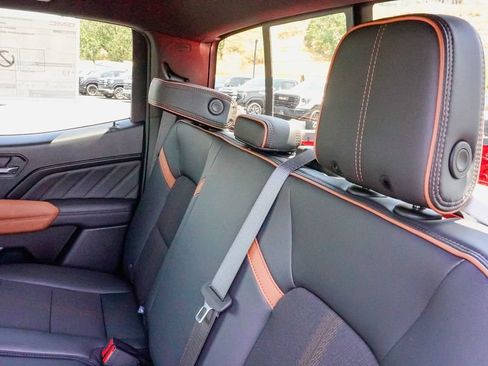 New 2026 GMC Canyon AT4 AWD/4WD image 10