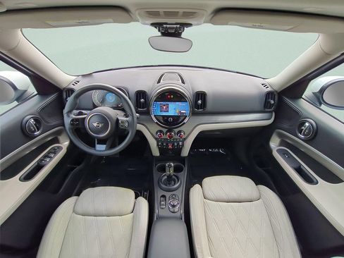 Used 2023 MINI Cooper Countryman S w/ Signature Upholstery Package FWD image 11
