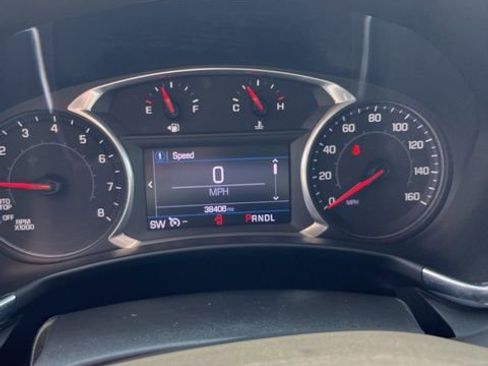 Used 2022 Chevrolet Equinox LT w/ Driver Convenience Package image 15