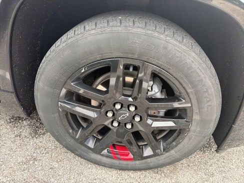 Used 2022 Chevrolet Traverse Premier w/ Redline Edition image 3