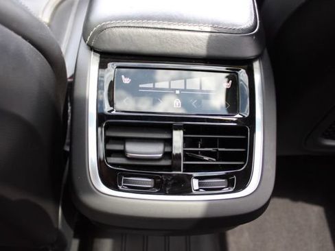 Used 2019 Volvo XC60 T6 Inscription AWD/4WD image 22