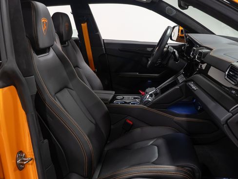 Used 2023 Lamborghini Urus S image 57