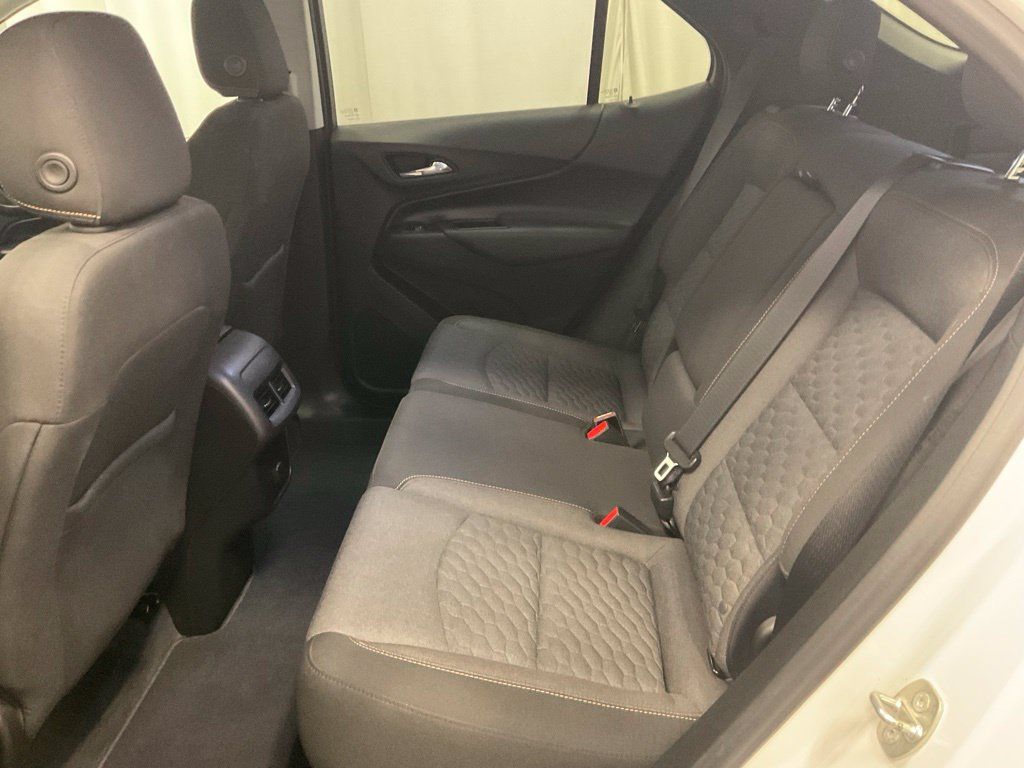 Used 2018 Chevrolet Equinox LT AWD/4WD image 34