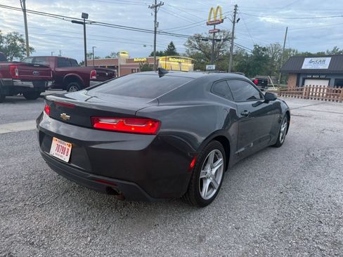 Used 2016 Chevrolet Camaro LT RWD image 6