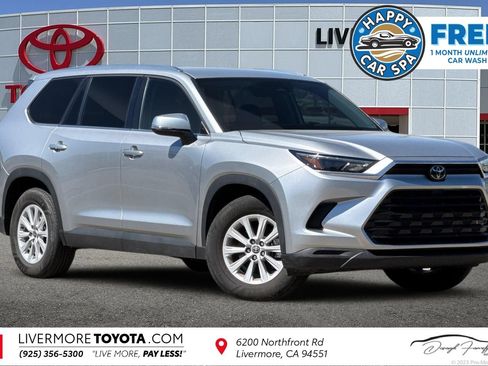 Certified 2025 Toyota Grand Highlander AWD image 1