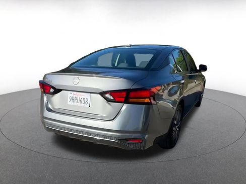 Used 2025 Nissan Altima 2.5 SV image 12