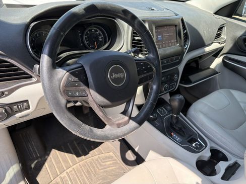 Used 2021 Jeep Cherokee Latitude Lux w/ Sun & Sound Group image 12