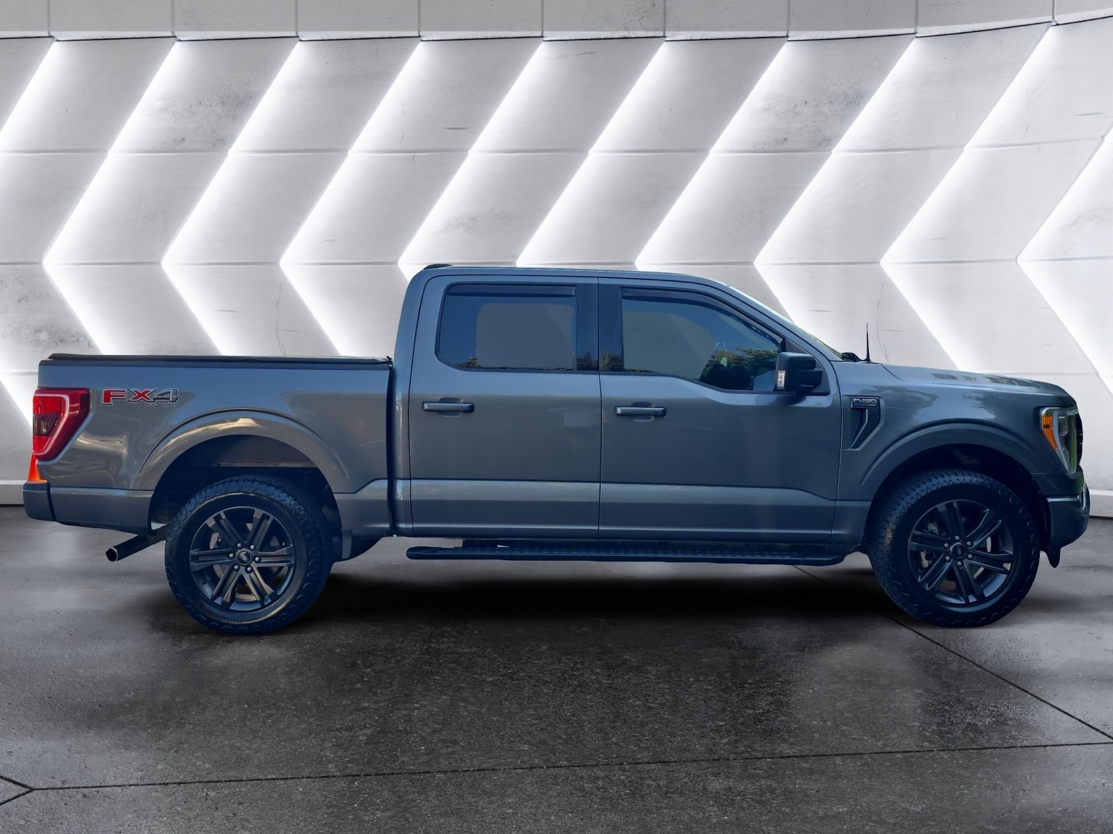 Used 2022 Ford F150 XLT w/ Equipment Group 302A High AWD/4WD image 6