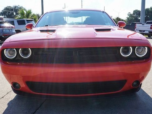 Used 2022 Dodge Challenger SXT w/ Blacktop Package image 8