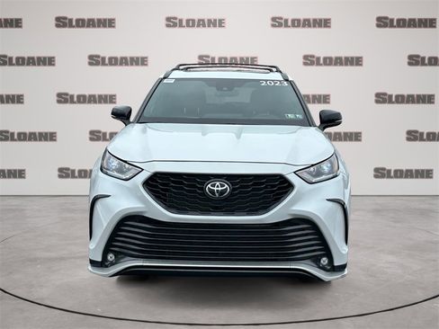 Used 2023 Toyota Highlander XSE image 8