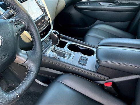 Used 2024 Nissan Murano SV AWD/4WD image 18