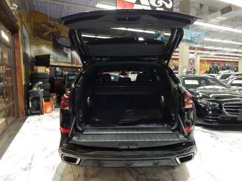 Used 2021 BMW X5 xDrive40i w/ M Sport Package image 8