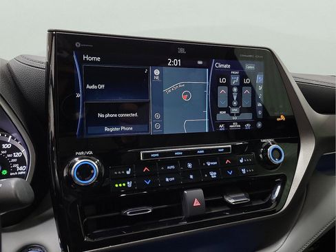 Used 2022 Toyota Highlander Limited image 17