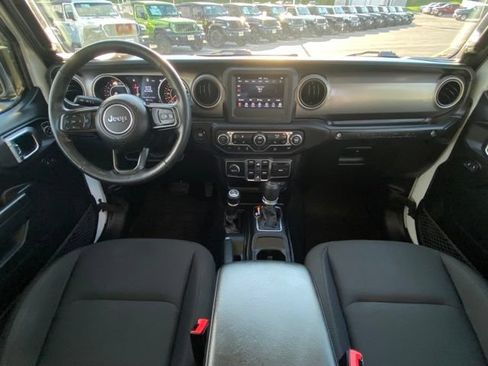 Used 2019 Jeep Wrangler Unlimited Sport S AWD/4WD image 26