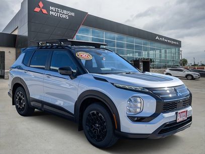 New 2025 Mitsubishi Outlander AWD