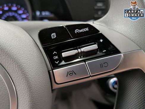 Used 2023 Hyundai Elantra SEL image 18