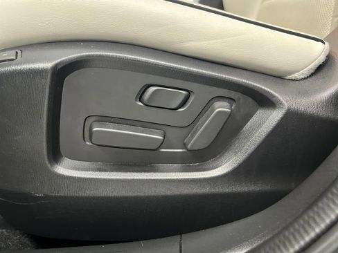 Used 2025 MAZDA CX-5 AWD 2.5 S w/ Preferred Package image 11