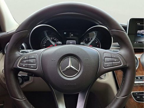 Used 2017 Mercedes-Benz C 300 4MATIC Sedan image 17