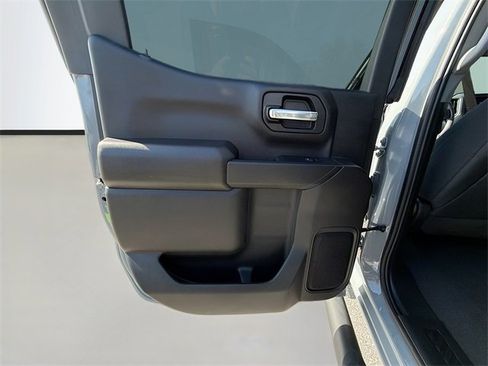 Used 2024 Chevrolet Silverado 1500 Custom image 15