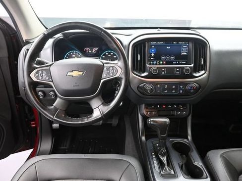 Used 2019 Chevrolet Colorado Z71 AWD/4WD image 11