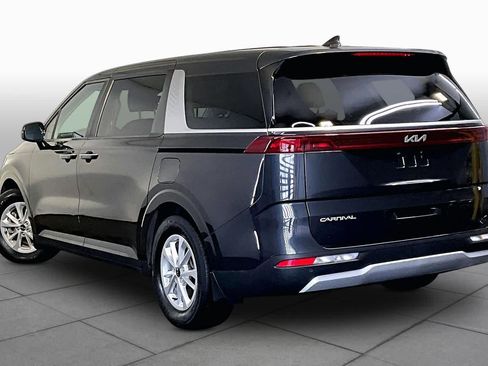 Used 2023 Kia Carnival LX FWD image 22