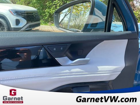 Certified 2025 Volkswagen Tiguan SEL R-Line AWD/4WD image 37