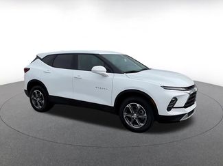 Used 2026 Chevrolet Blazer LT FWD video 2