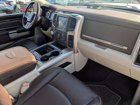 Used 2018 RAM 1500 Laramie Longhorn image 31