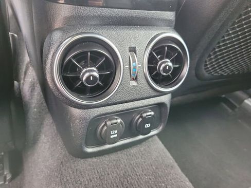 Used 2022 Kia Stinger GT-Line w/ Sun & Sound Package RWD image 15