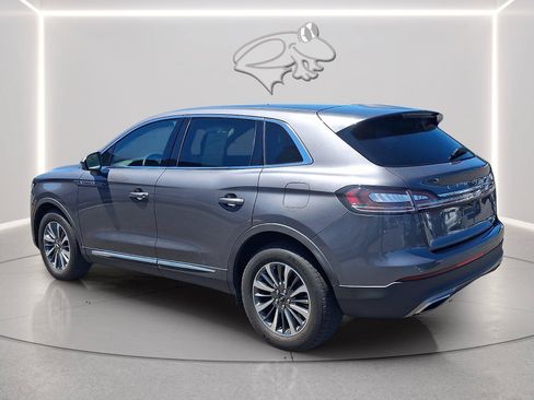 Used 2021 Lincoln Nautilus AWD w/ Equipment Group 101A image 3