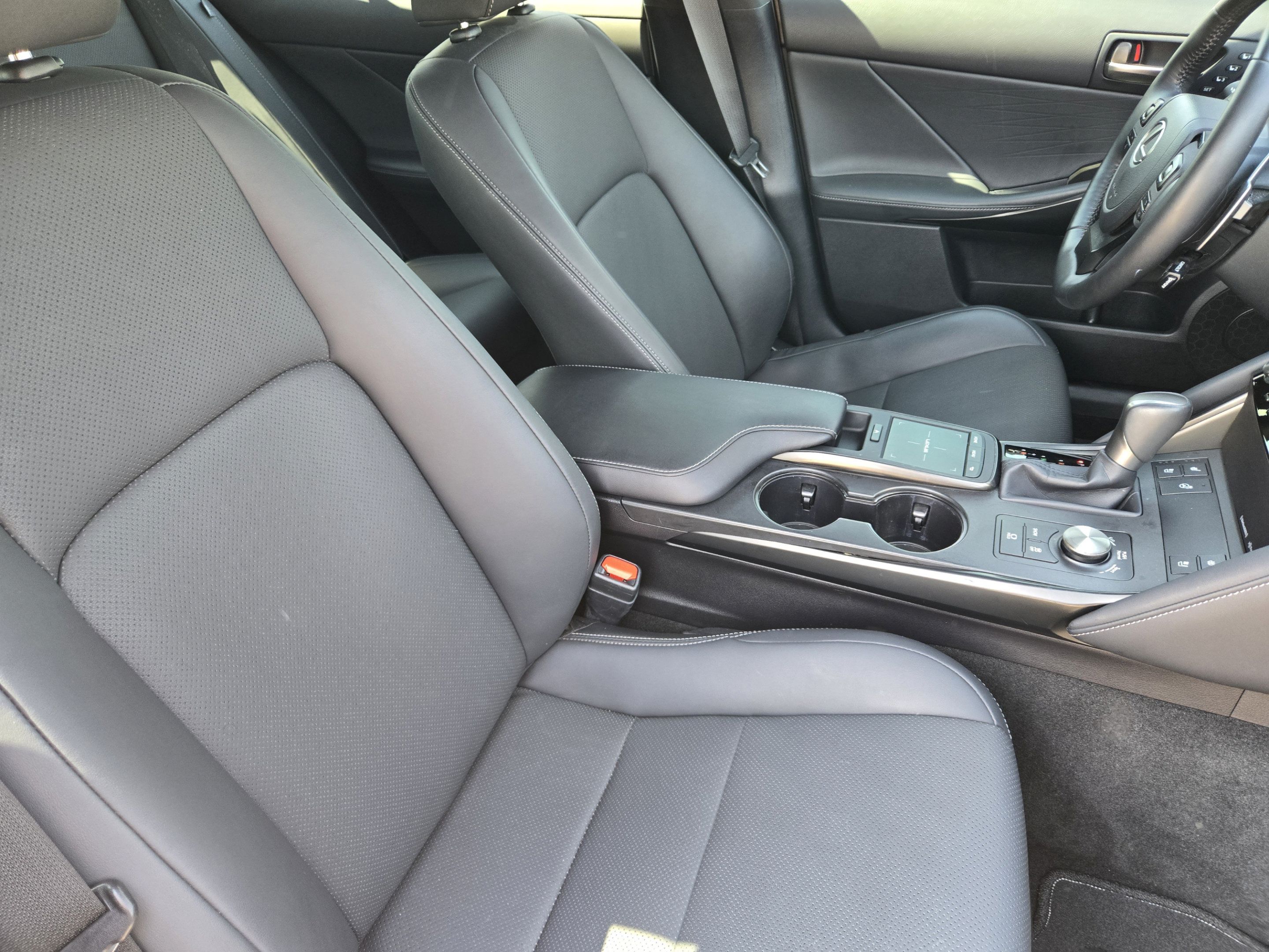 Used 2023 Lexus IS 300 w/ Premium Package RWD image 10