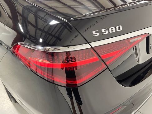 Used 2023 Mercedes-Benz S 580 4MATIC Sedan image 14
